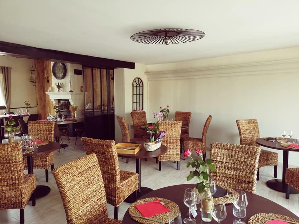 Auberge Saint-Jean Villequier-Aumont Luaran gambar