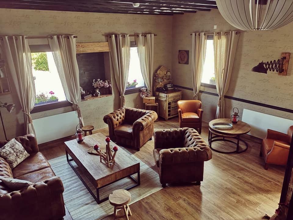 Auberge Saint-Jean Villequier-Aumont Luaran gambar