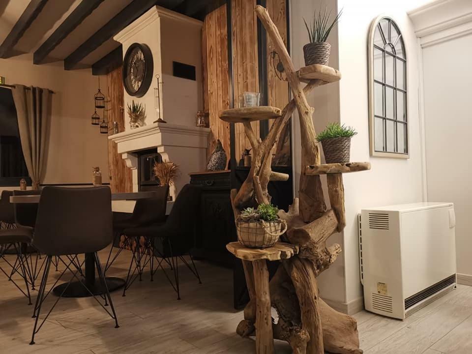 Auberge Saint-Jean Villequier-Aumont Luaran gambar