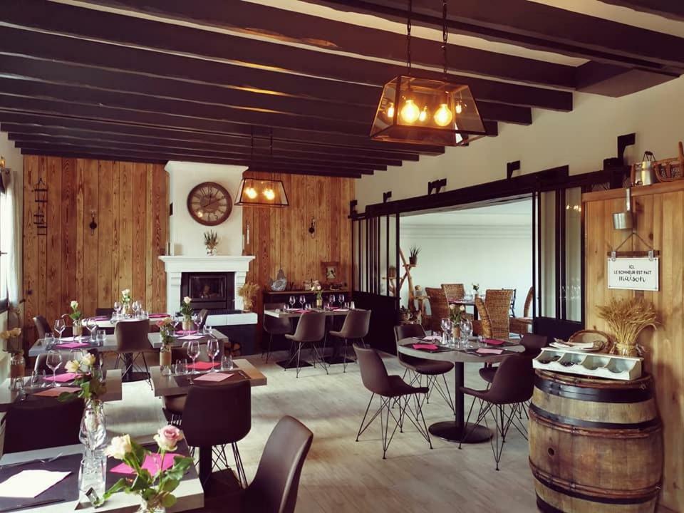 Auberge Saint-Jean Villequier-Aumont Luaran gambar