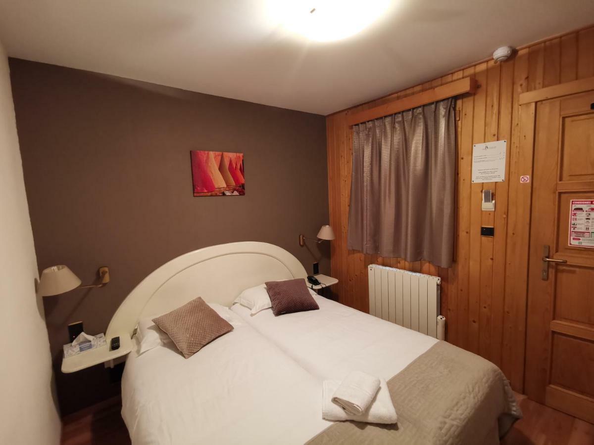 Auberge Saint-Jean Villequier-Aumont Luaran gambar